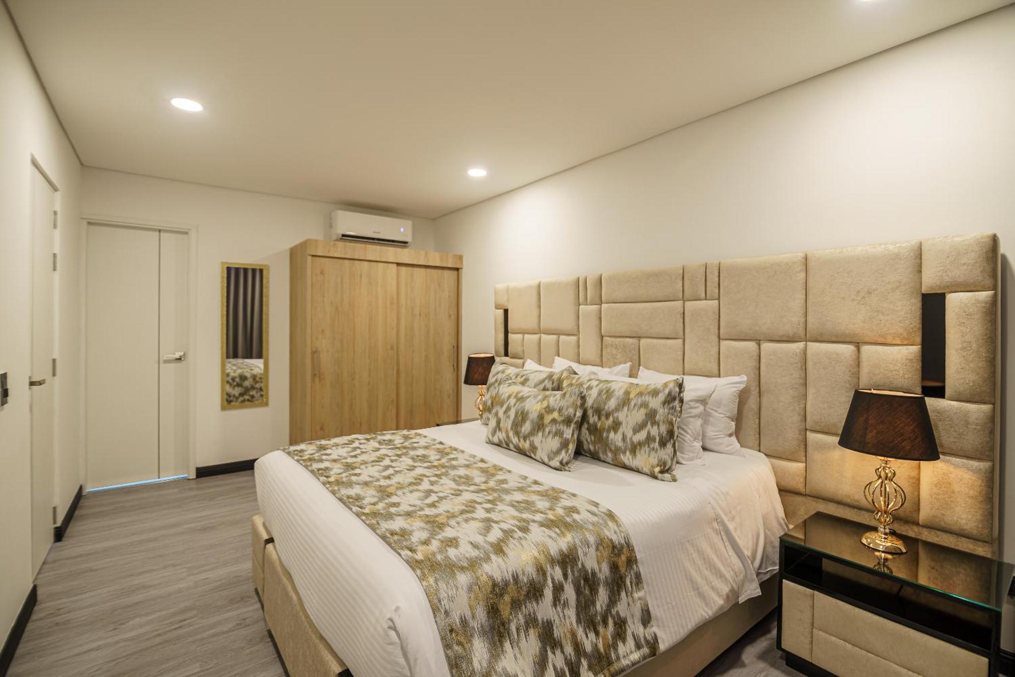 First Class Hotel Medellín Extérieur photo
