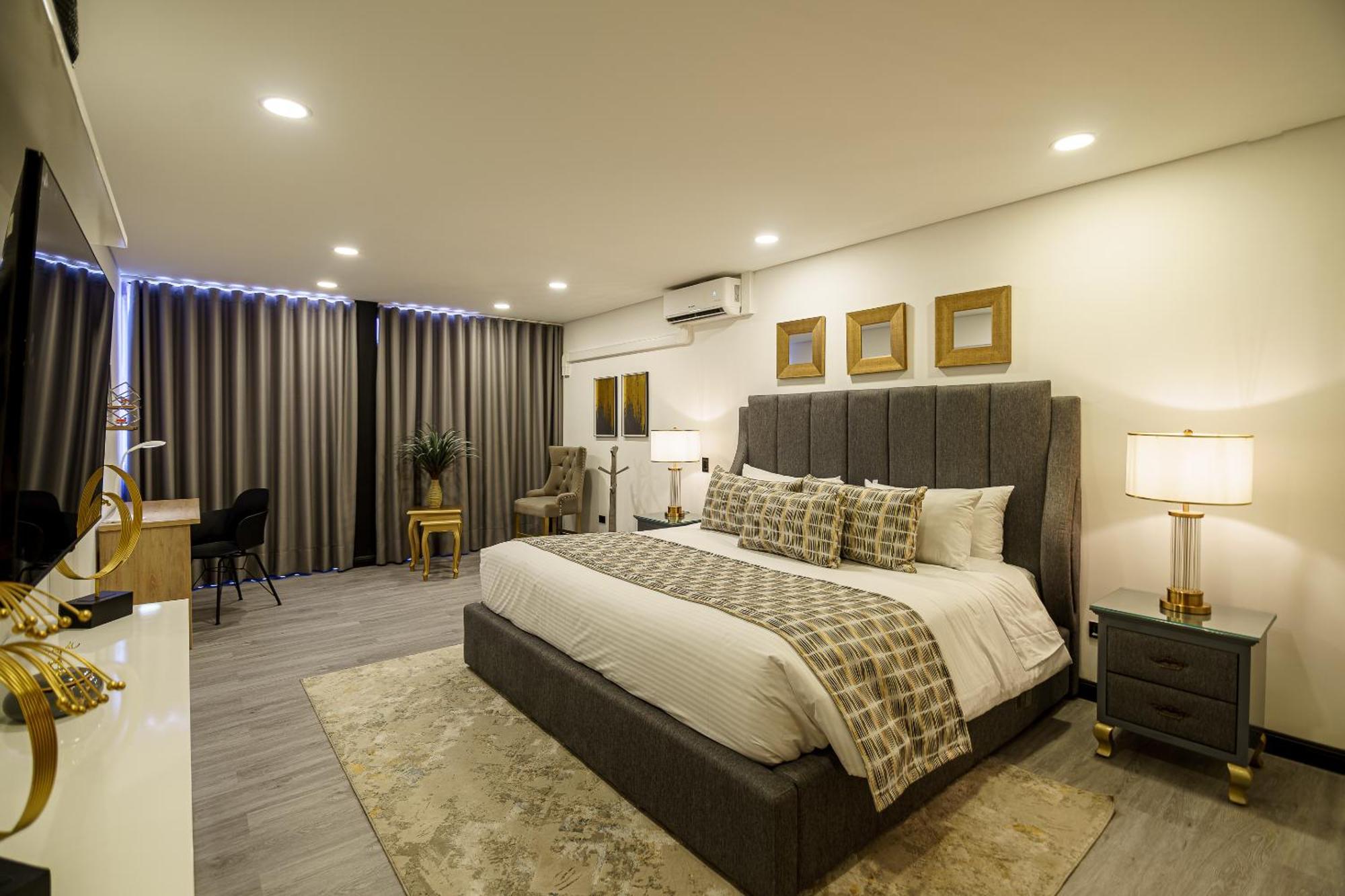 First Class Hotel Medellín Extérieur photo